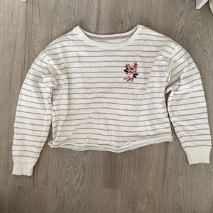 Abercrombie & fitch cropped embroidered sweatshirt